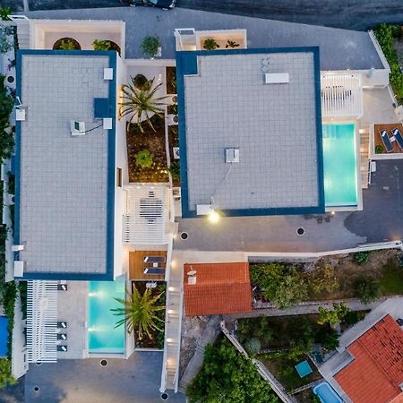 סוטיבאן Villa Vitae & Villa Pax מראה חיצוני תמונה