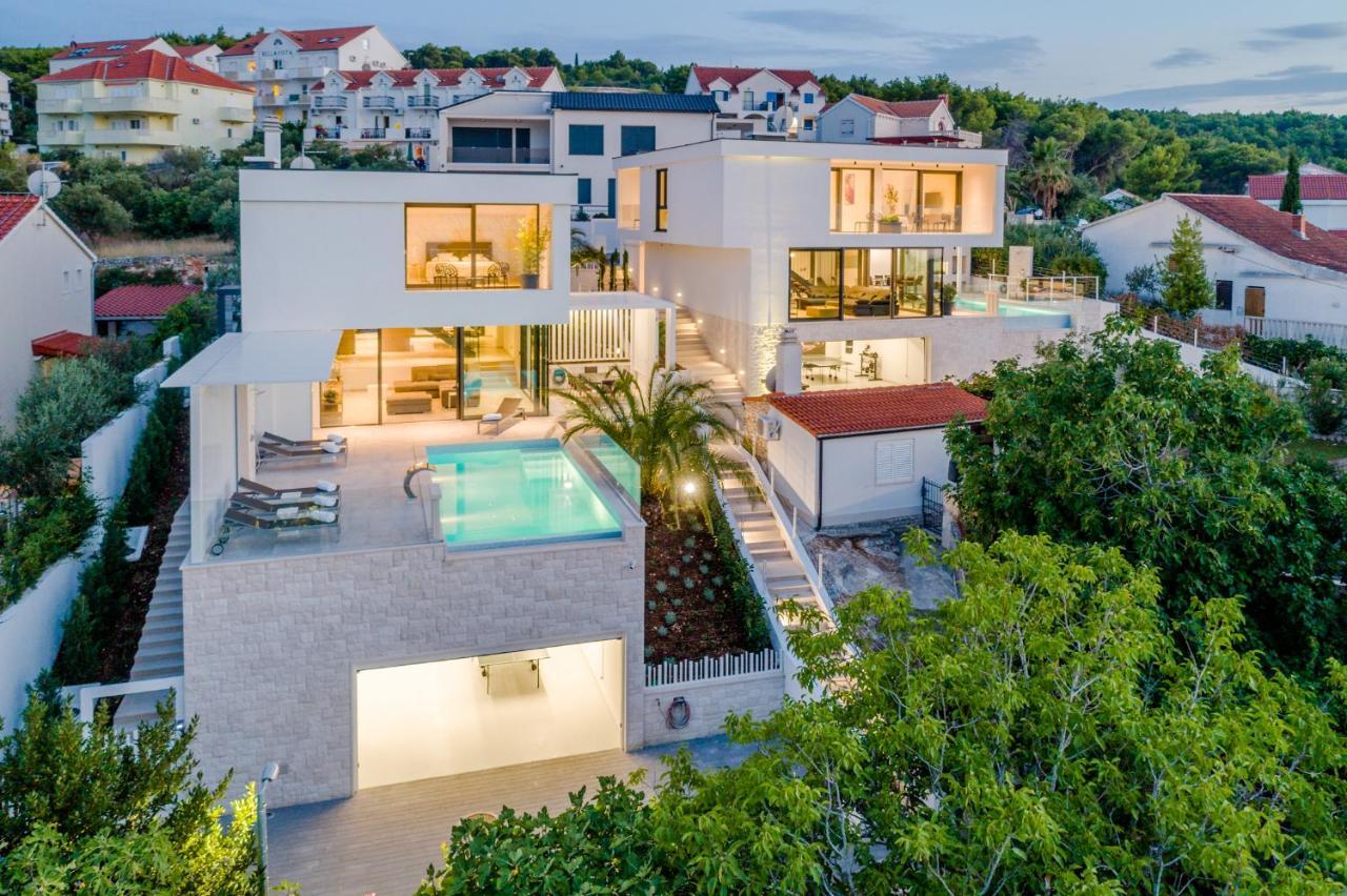 סוטיבאן Villa Vitae & Villa Pax מראה חיצוני תמונה