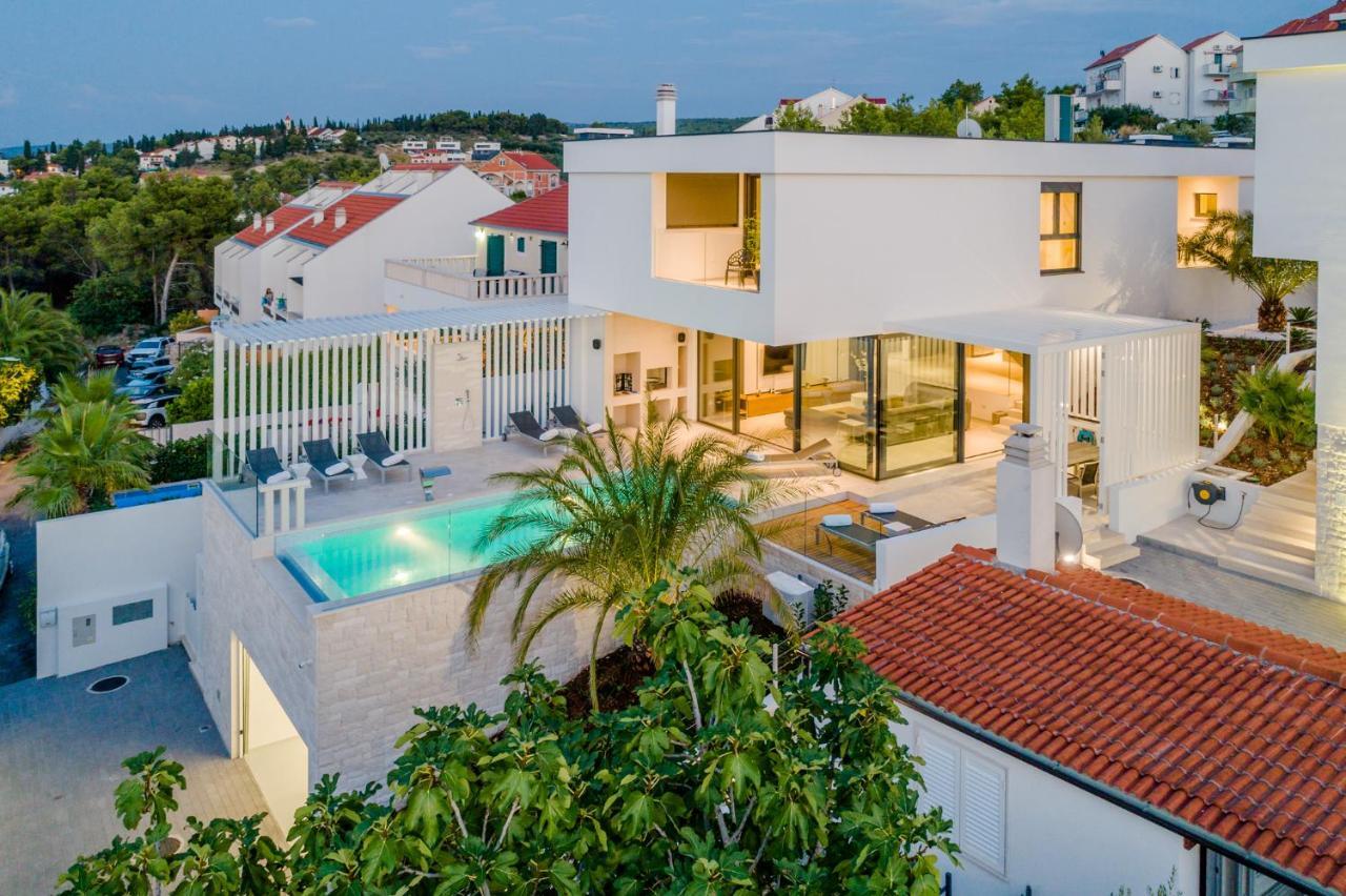 סוטיבאן Villa Vitae & Villa Pax מראה חיצוני תמונה