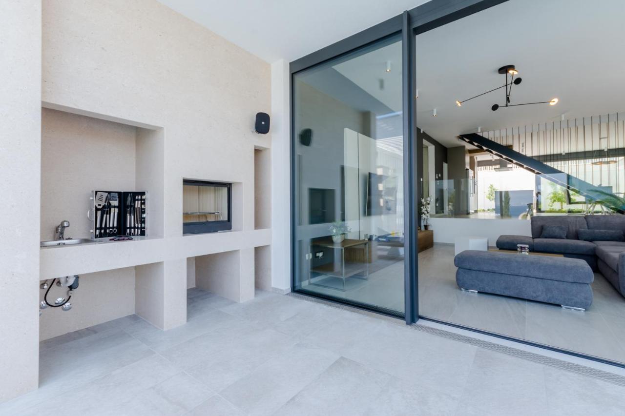 סוטיבאן Villa Vitae & Villa Pax מראה חיצוני תמונה