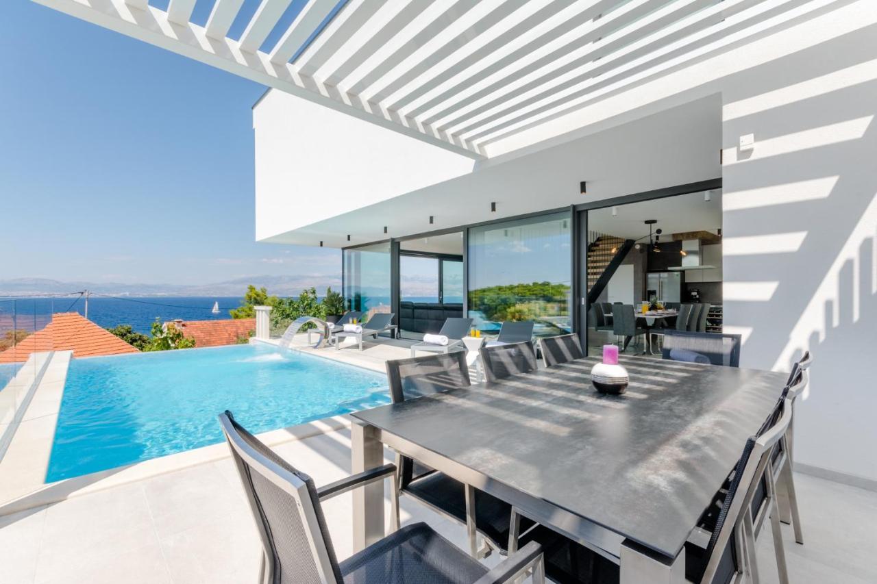 סוטיבאן Villa Vitae & Villa Pax מראה חיצוני תמונה