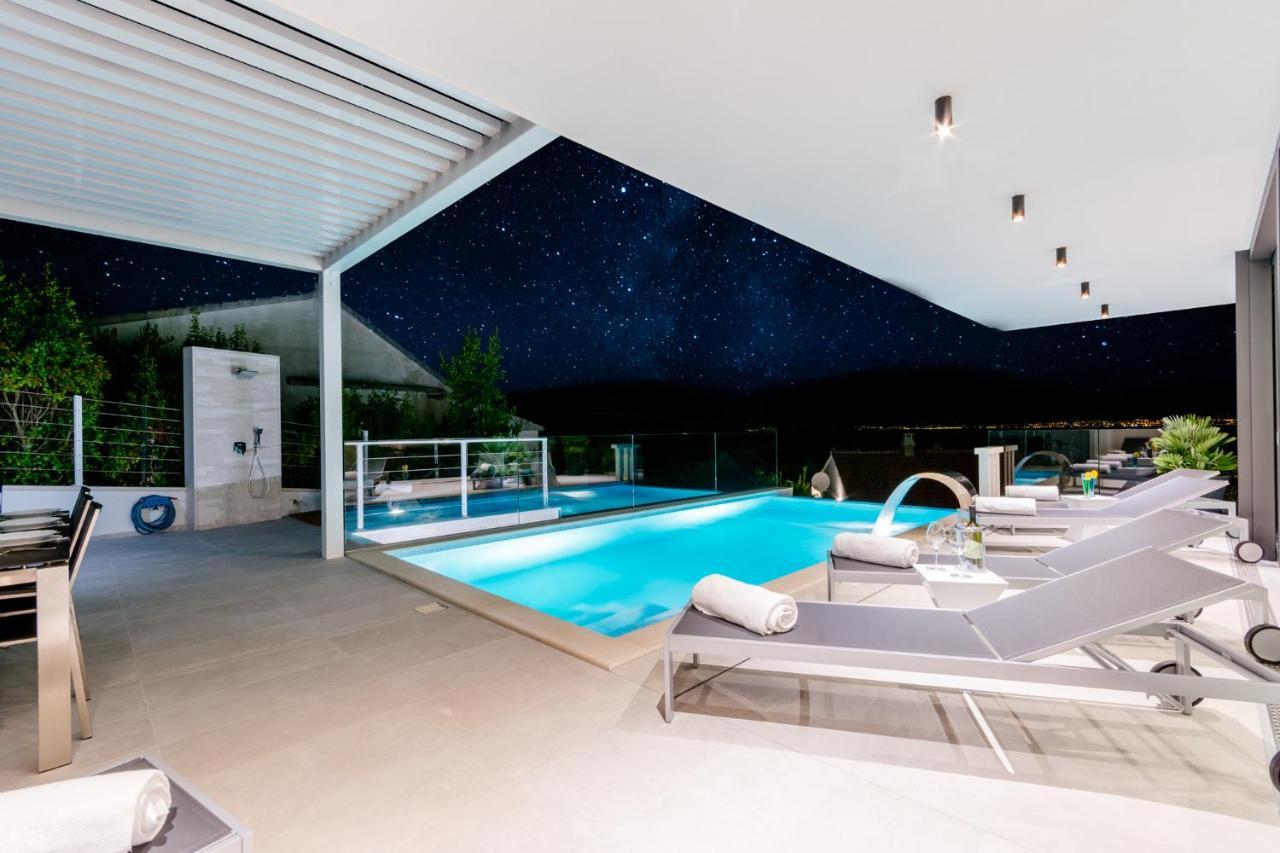 סוטיבאן Villa Vitae & Villa Pax מראה חיצוני תמונה